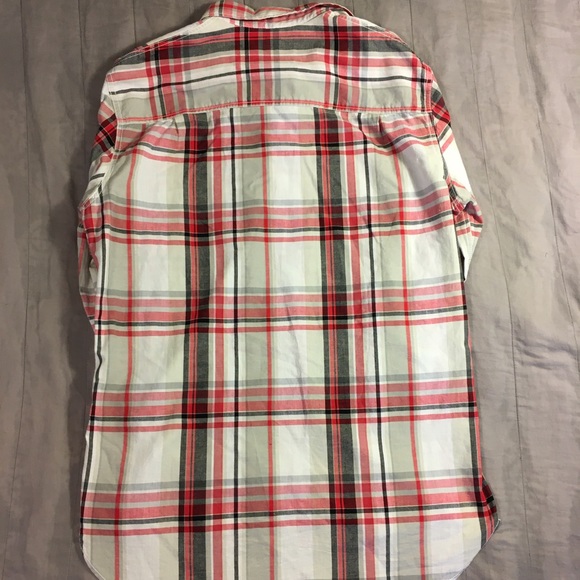 Mossimo brand, plaid button down. Size medium. - Picture 2 of 3